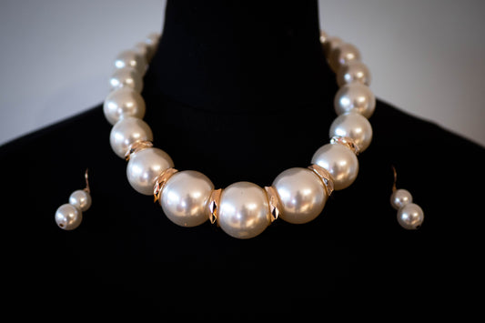 The Chunky Pearl Set