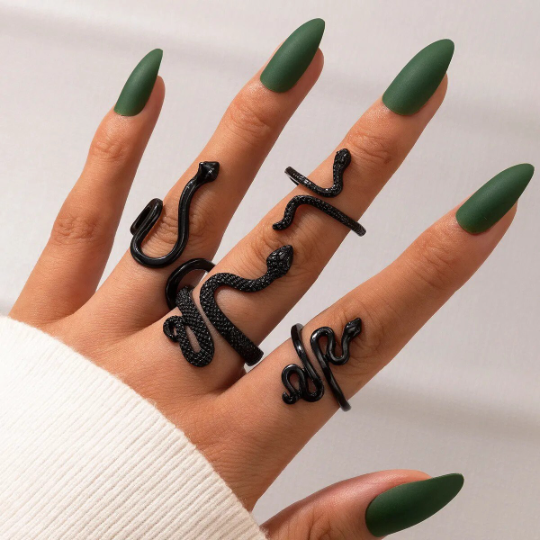 The Black Mamba Ring Set