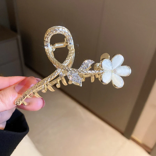 The Rhinestone And Pearl Hair Clip