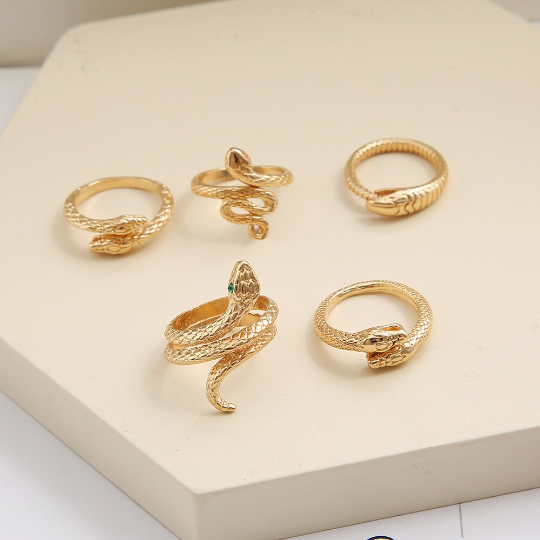 The Family of Vipers Ring Set