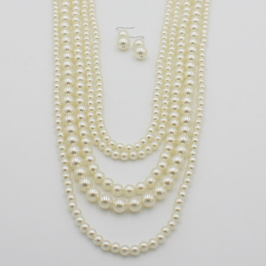 The Envogue Pearl Set