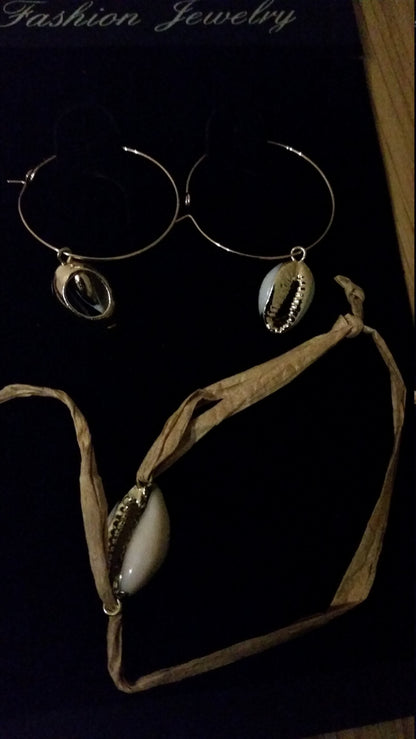 bamboo shell bracelet and earring set