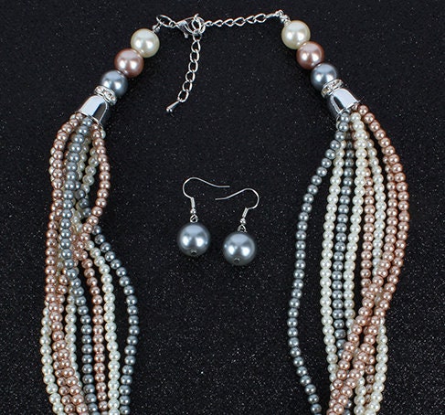 The Tri-Colored Pearl Set