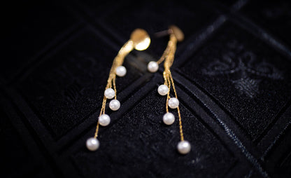 The Flowing Pearl Beaded Earrings