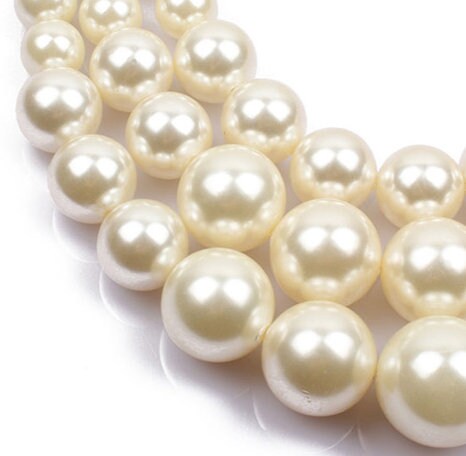 The Three Strand Pearl Necklace Set