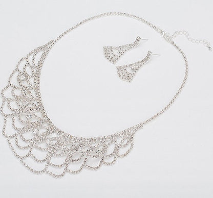 The Scoop Neck Diamond Necklace Set