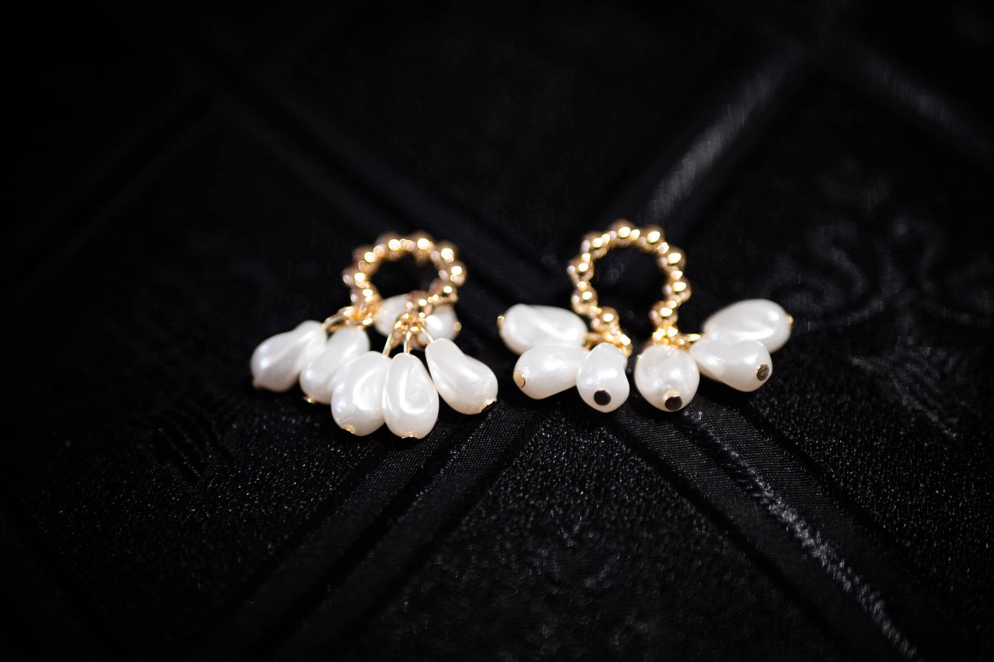 The Pebble Pearl Earrings