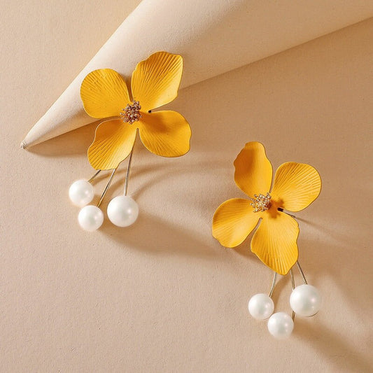 The Floral & Pearl Drop Earrings