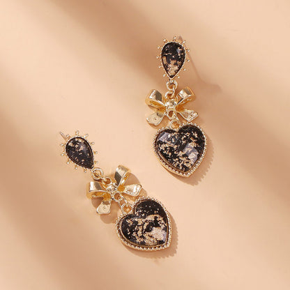 The Vintage Heart Earrings