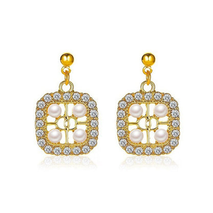 The Square Beaded Pearl Earrings