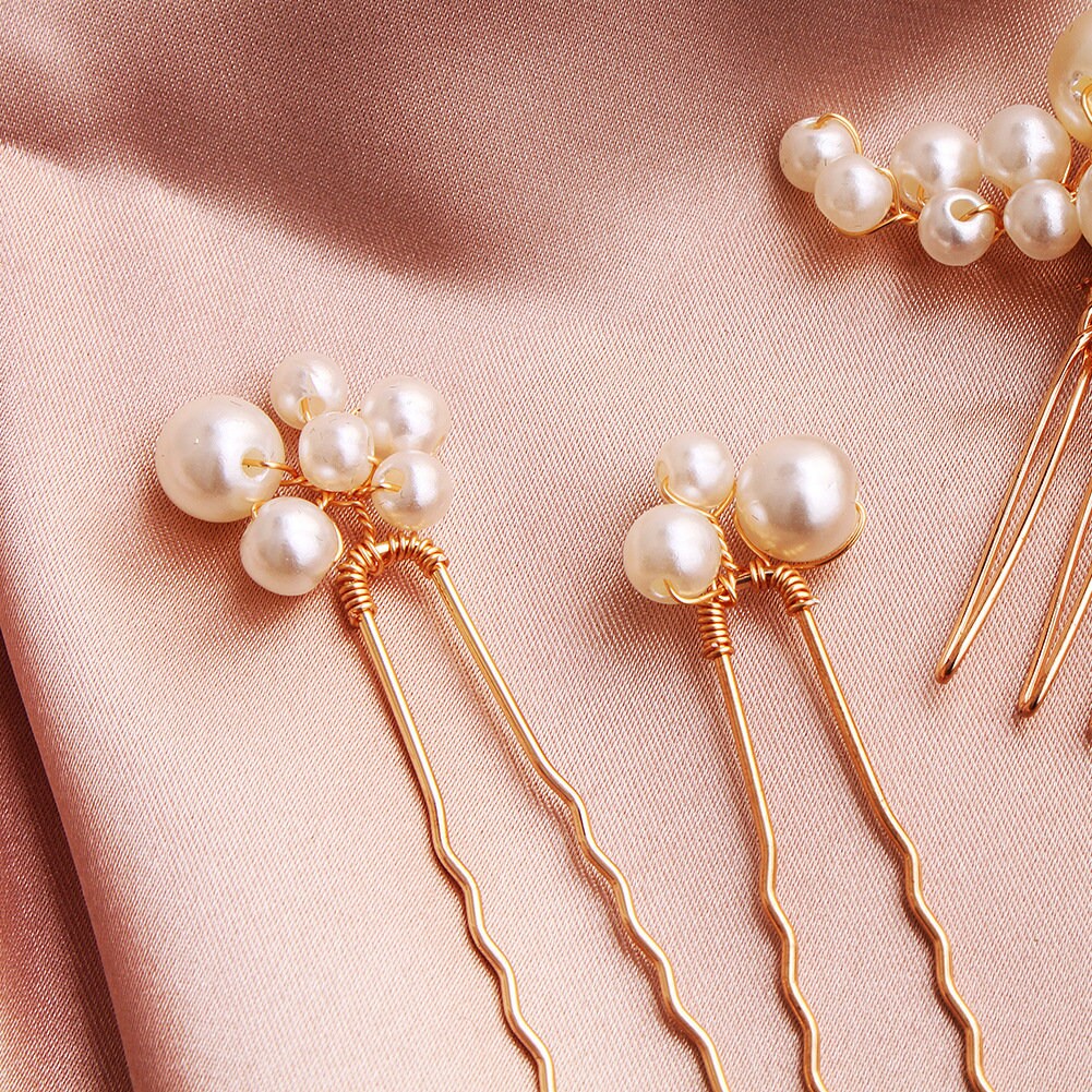 The Handmade Pearl Hair Clip Set