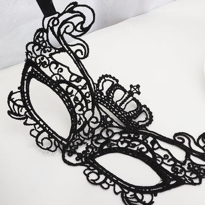 The Crown Lace Mask