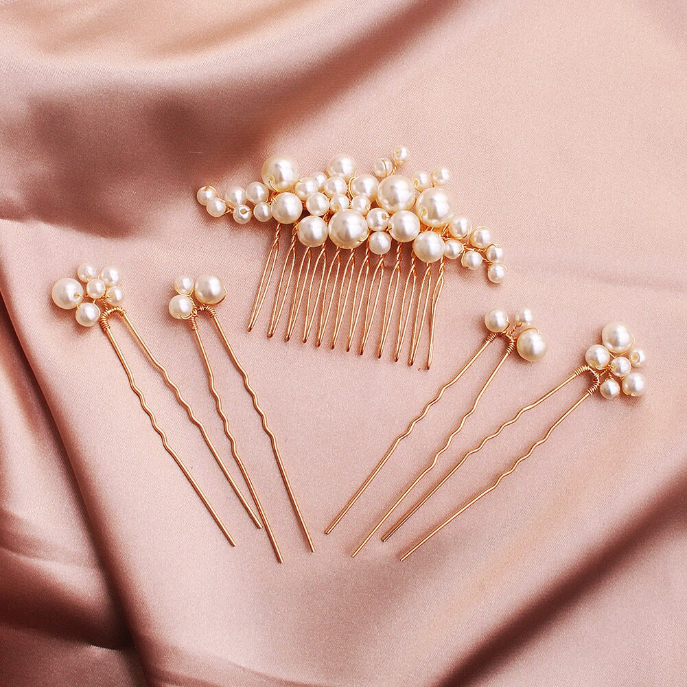 The Handmade Pearl Hair Clip Set