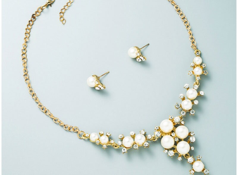 The Classic Encrusted Pearl Set